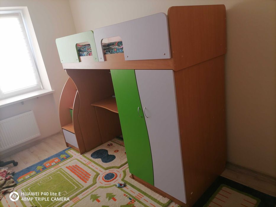 Комплект дитячих меблів