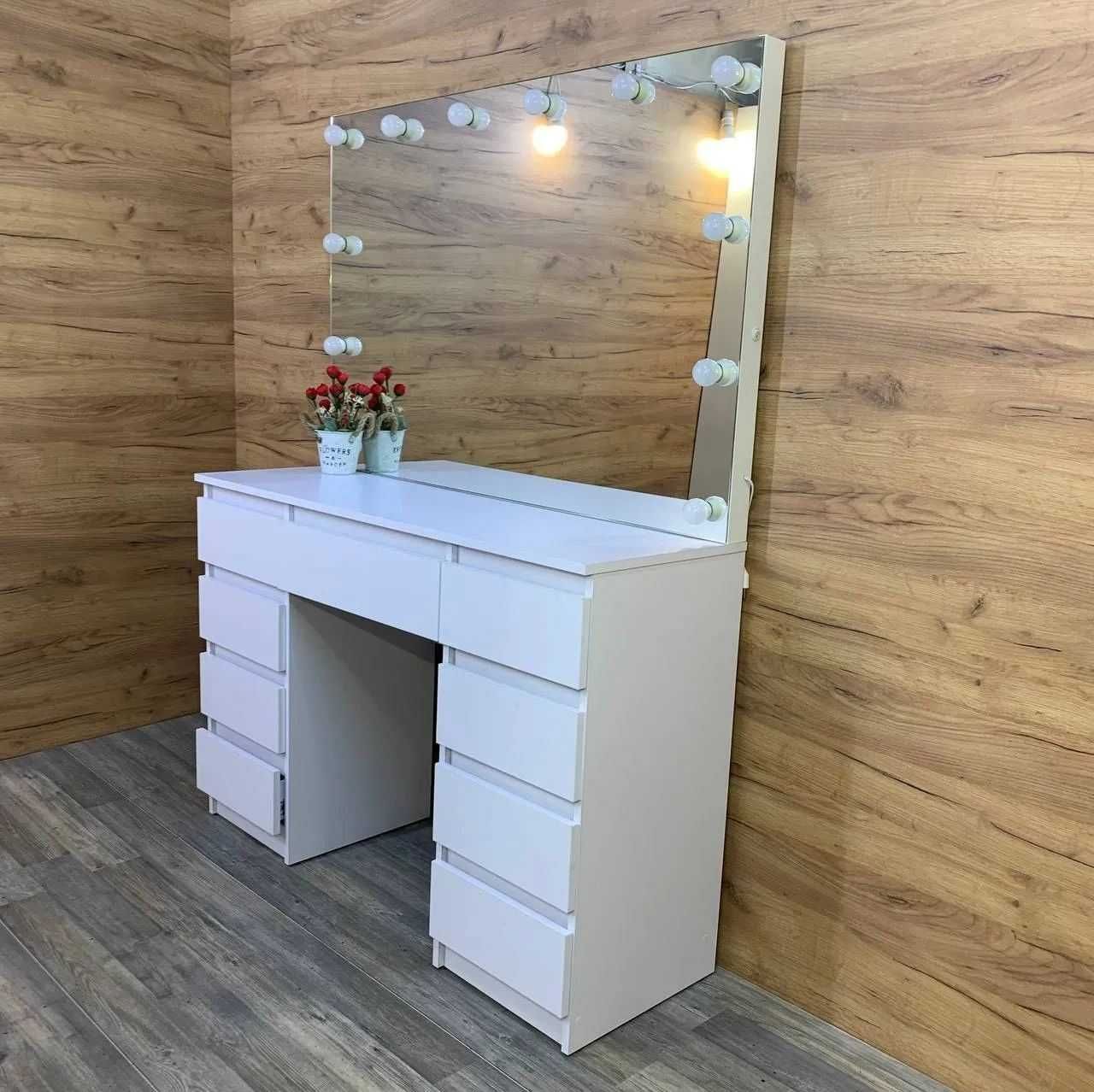 Туалетний столик з безрамним дзеркалом, гримерный косметический стол