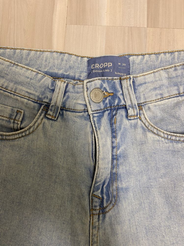 Блакитні,легкі джинсові шорти Cropp,baggy,W 30