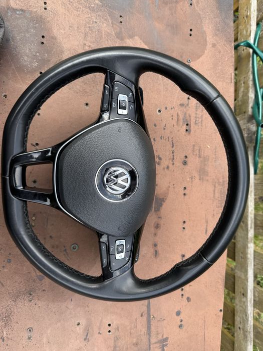 Kierownica VW Tiguan 5NA