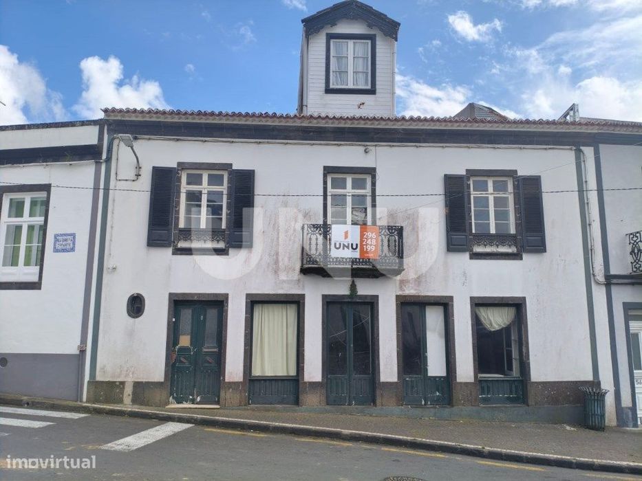 Moradia V4, Ribeirinha na Ribeira Grande