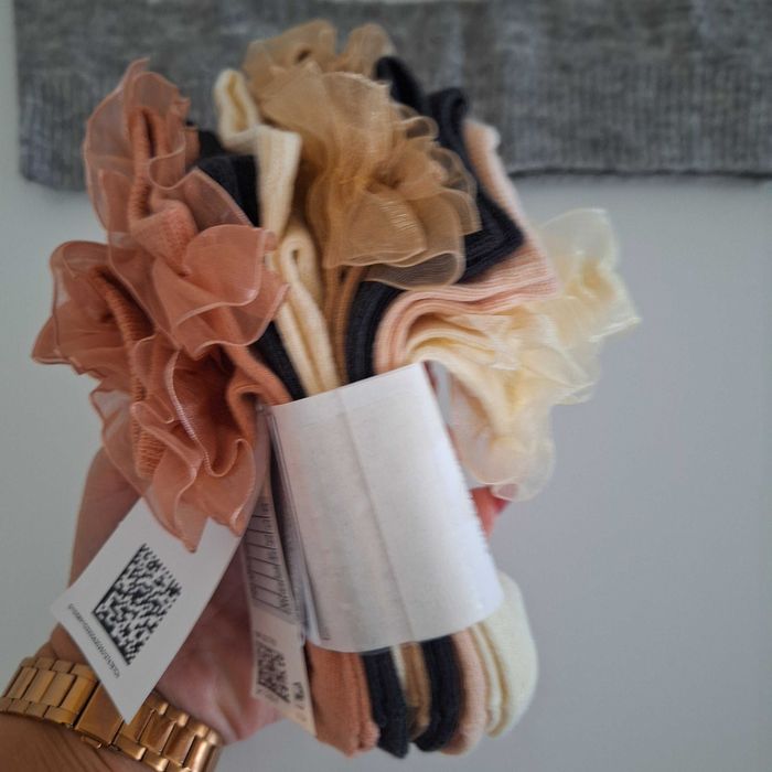 Sweterek z liskiem i skarpetki 7 sztuk