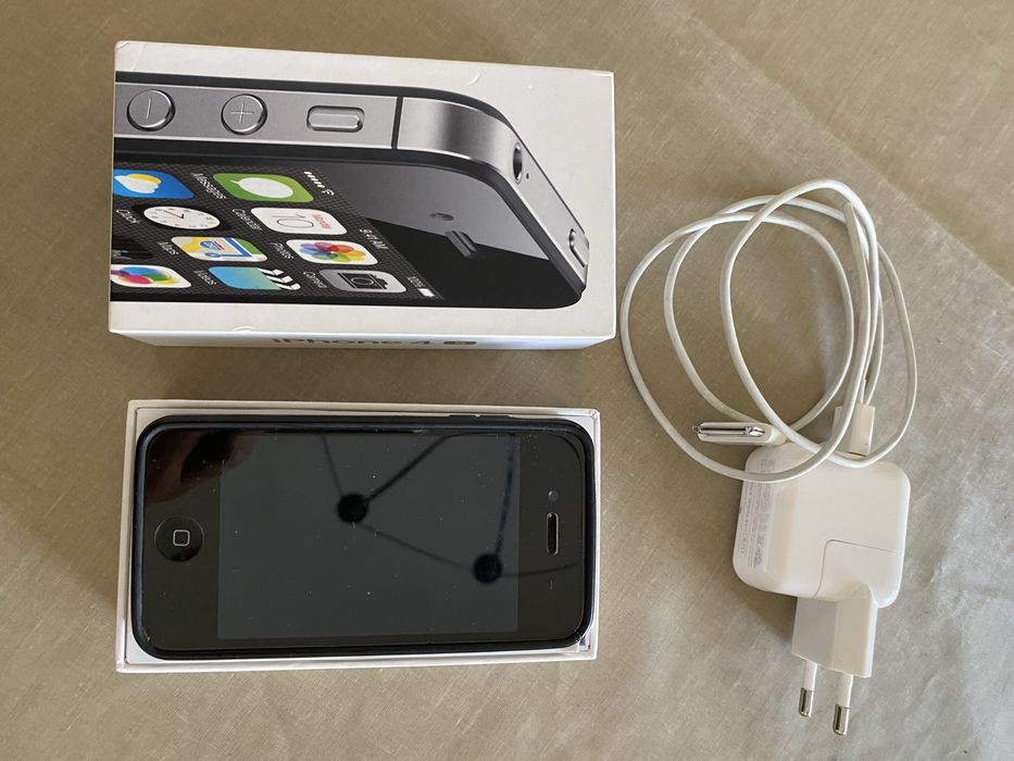 Iphone 4S 8gb com caixa original e protecoes