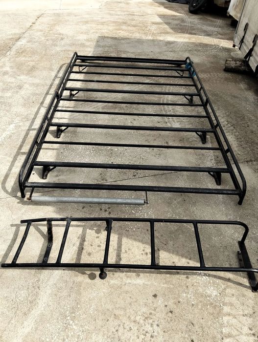 Grade/ Escada Tejadilho Renault Trafic 2022