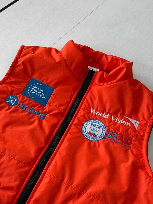 Пошив худі/світшотів. Друк і вишивка принтів. Брендування одягу лого