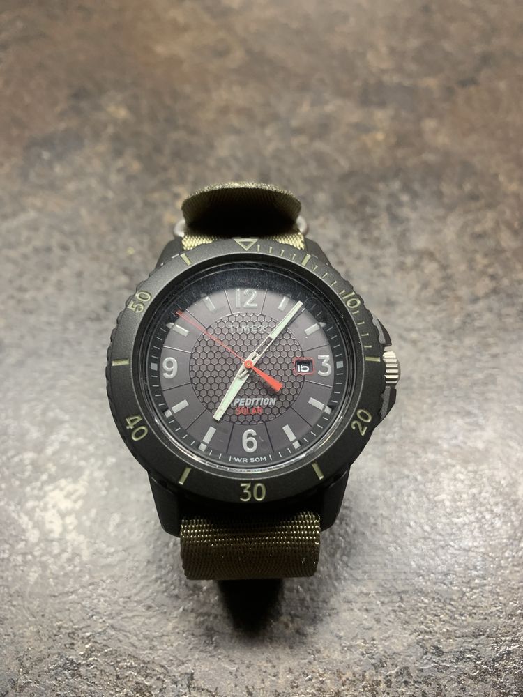 Годинник Timex Tw4B23300 Expedition Solar