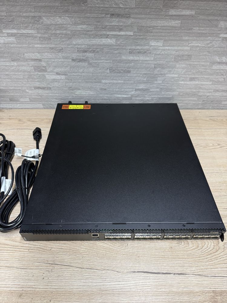 мережевий комутатор Lenovo ThinkSystem NE1032