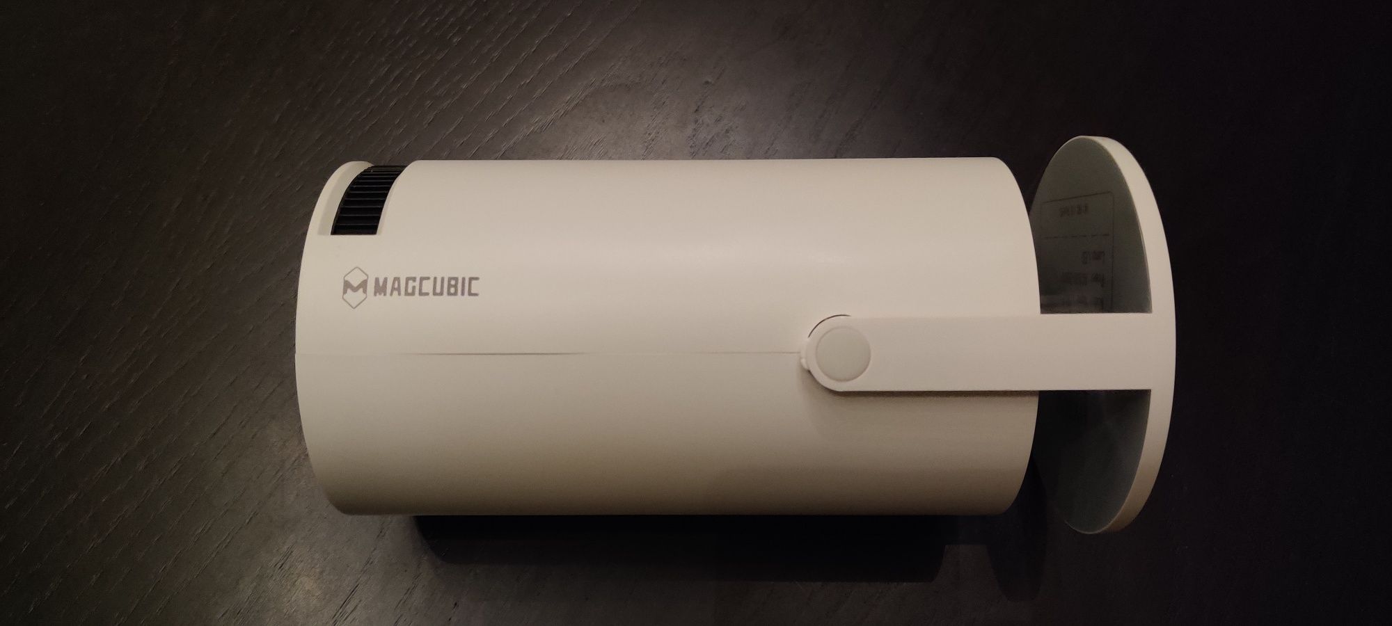 Projetor portátil Magcubic HY300 (novo)