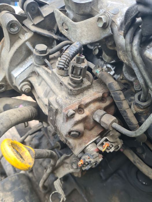 ТНВД Паливний насос Toyota Corolla Verso Avensis RAV 4 2210027010 2.0