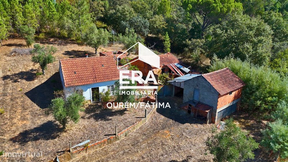 Moradia T2 localizada em Formigais