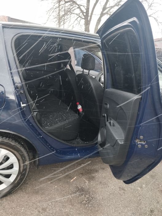 Dacia sandero 2013 року 1.2 бензин