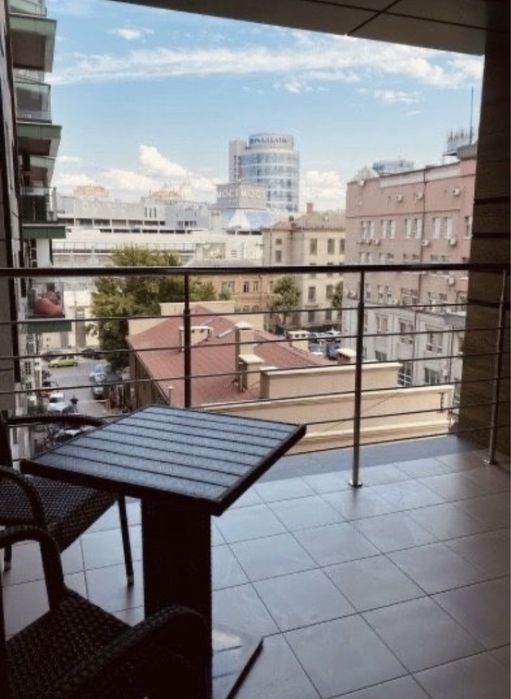 Дельмар апартаменты , VIP Мост Сити