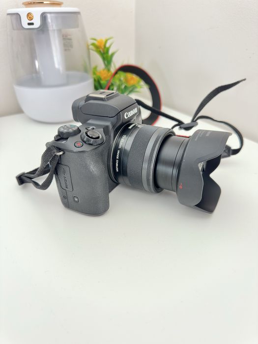 Canon Eos M50 WiFi/touch screen com lente 15-45mm
