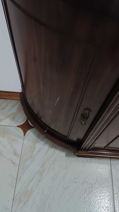 Armário de corredor