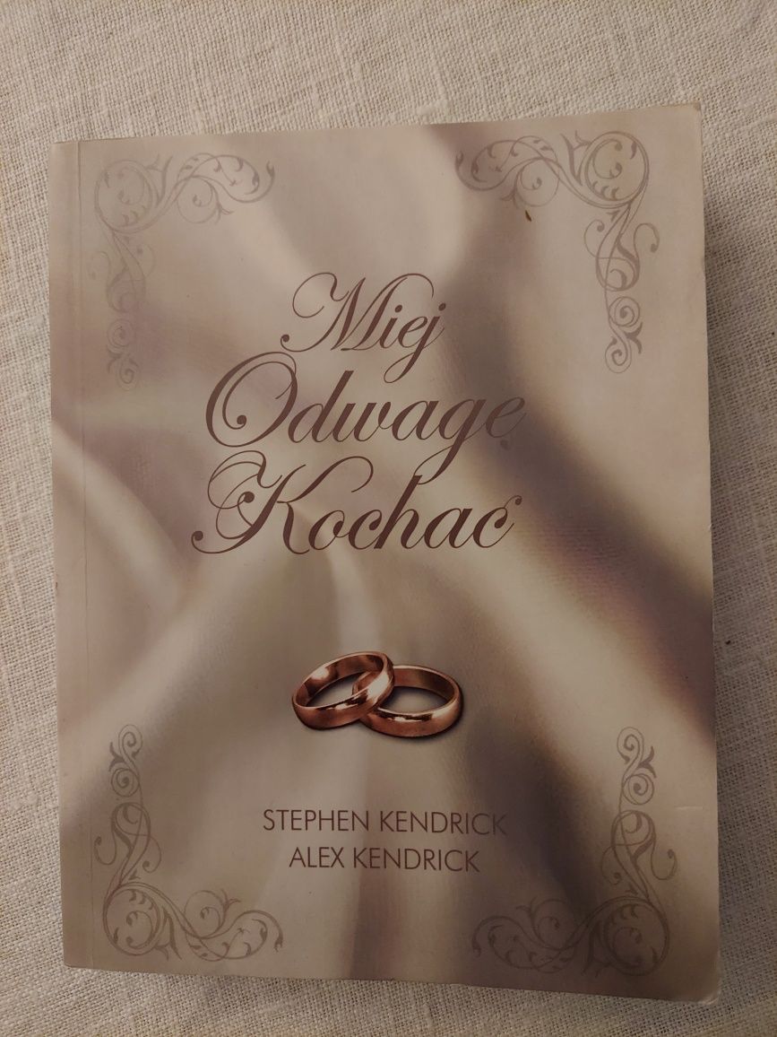 Książka "Miej odwagę kochać"