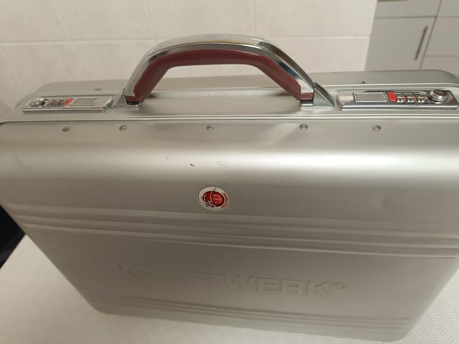 mala de ferramentas kraftwerk profissional com cadeados