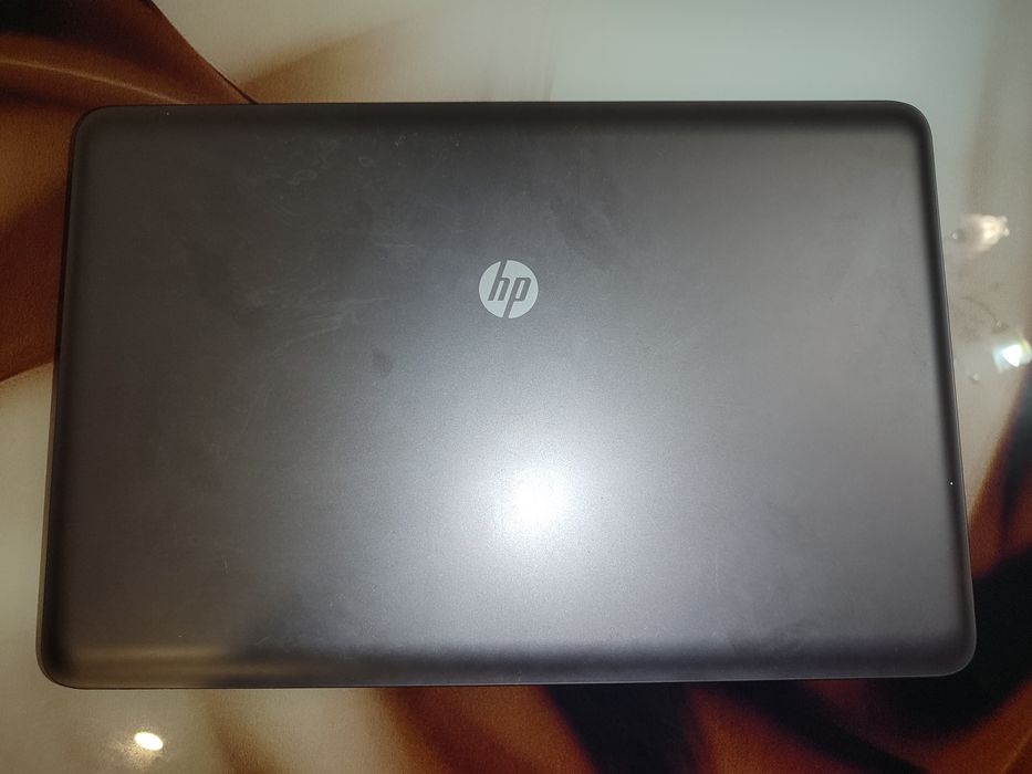 Ноутбук hp в нормальному стані але нерабочий(