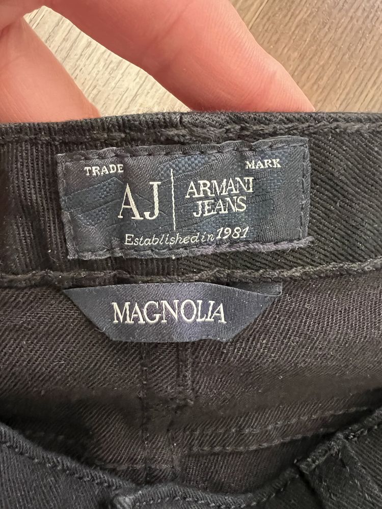 Джинси Armani