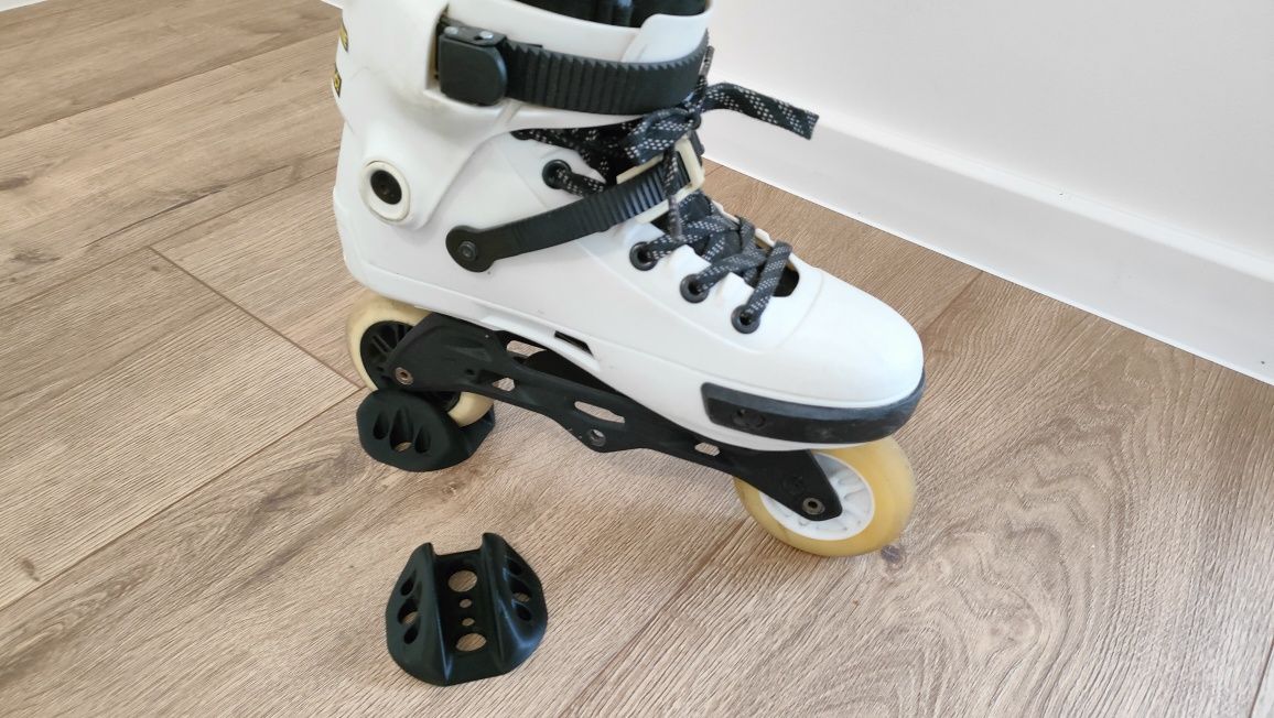 Stojak uchwyt na rolki