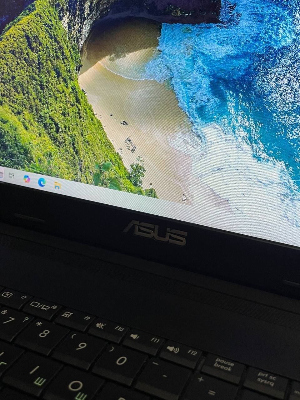 Ноутбук Asus / 17.3" / Intel Core i3-3120M / 6 GB DDR3 / 500 GB HDD