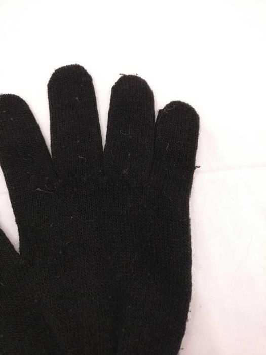 Luvas em malha pretas