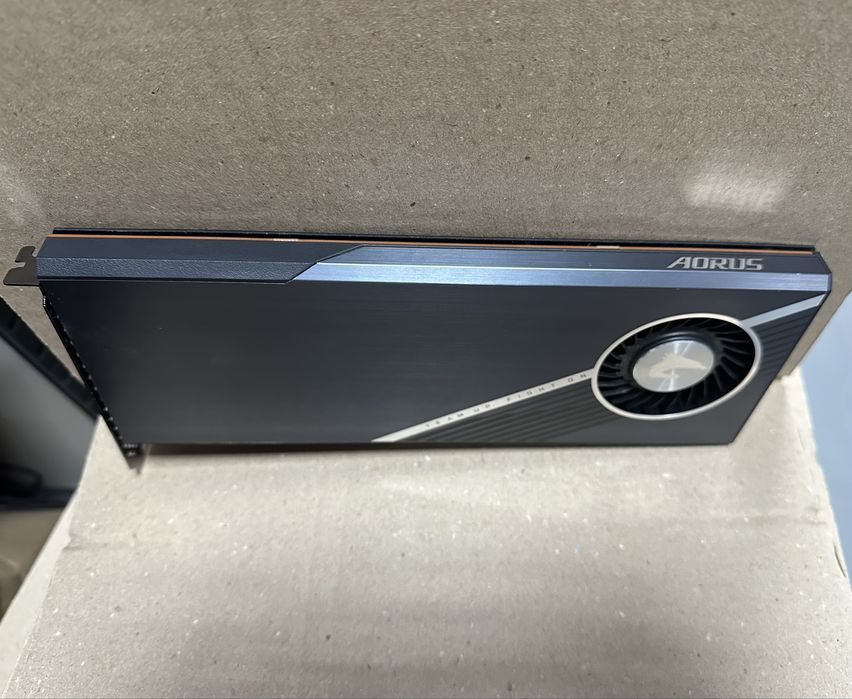 Адаптер Gigabyte AORUS Gen4 AIC Adaptor (GC-4XM2G4)