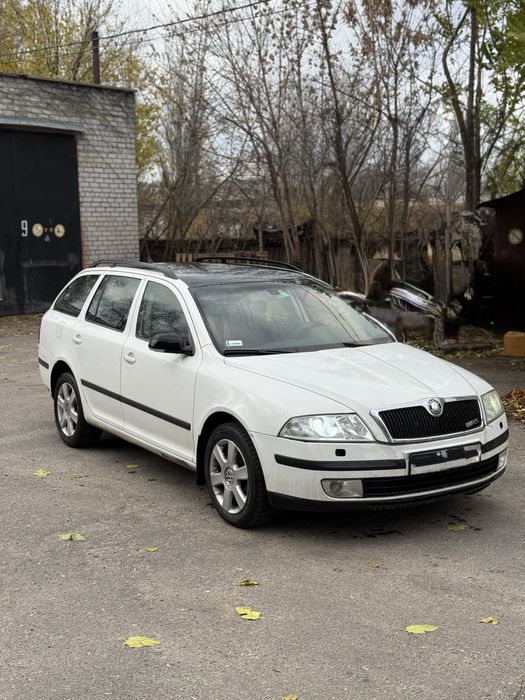 Skoda Octavia A5 2.0tdi  DSG automatick без пробігу по UA