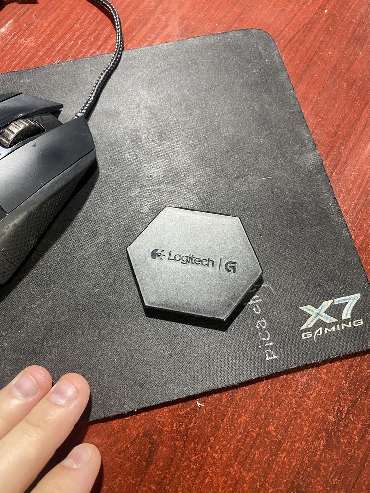 Продам мишу Logitech G502