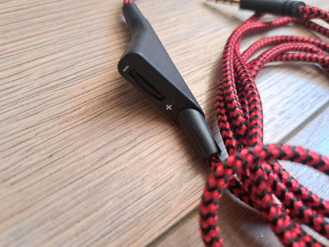 Kabel audio 3,5mm męski aux 2m czerwony