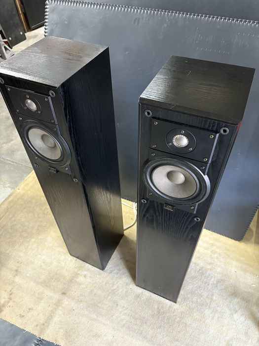 Colunas Celestion 15