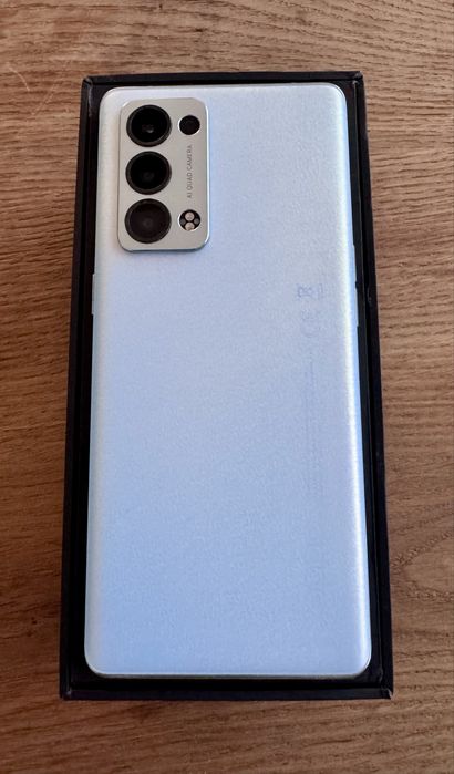 Smartfon Oppo Reno6 Pro 5G- 12/256 GB Artic Blue