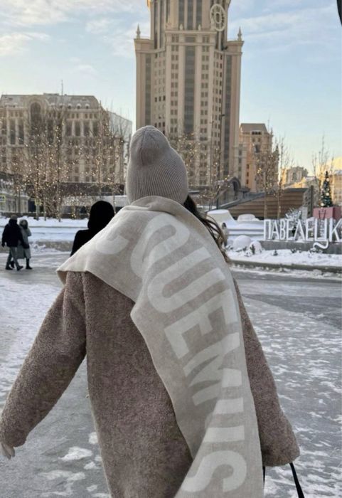 Шарф Jacquemus оригінал