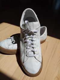 Białe skórzane buty męskie sportoweNike Blazer Low