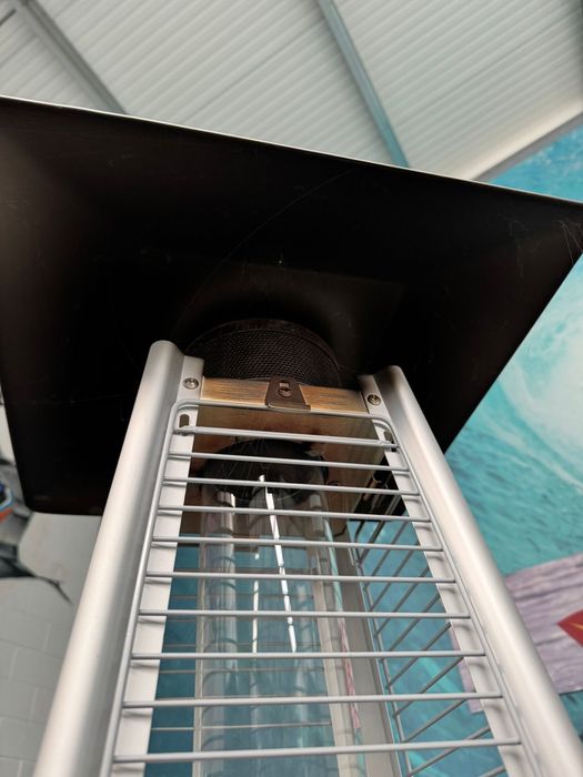 Aquecedor de Exterior a Gás – Modelo Pirâmide com Ignição Automática