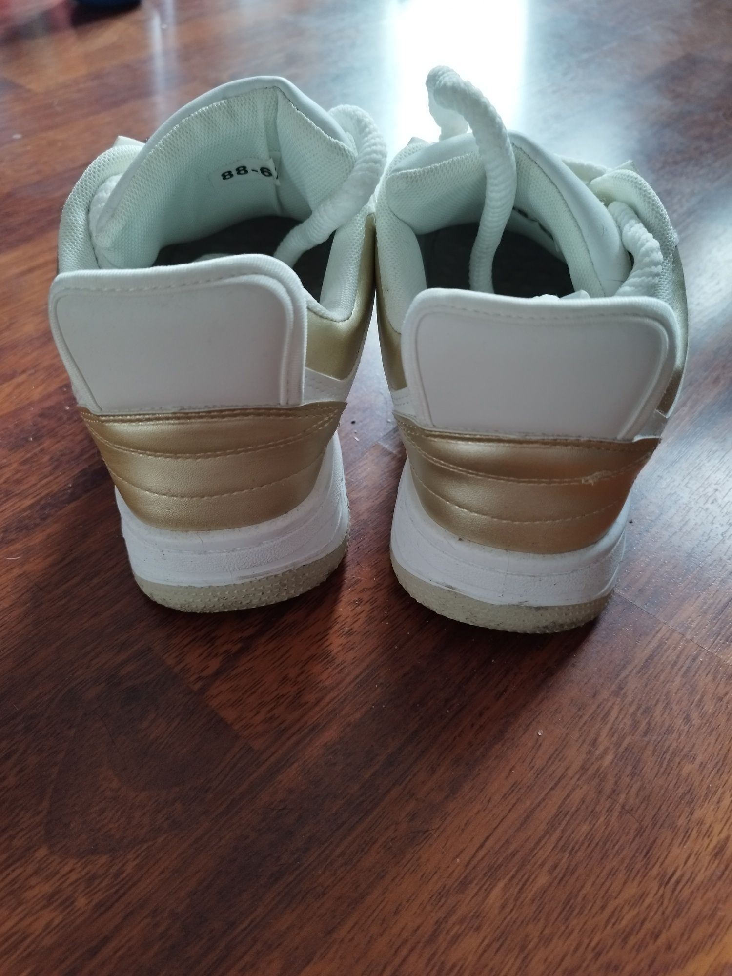 Adidasy biało złote