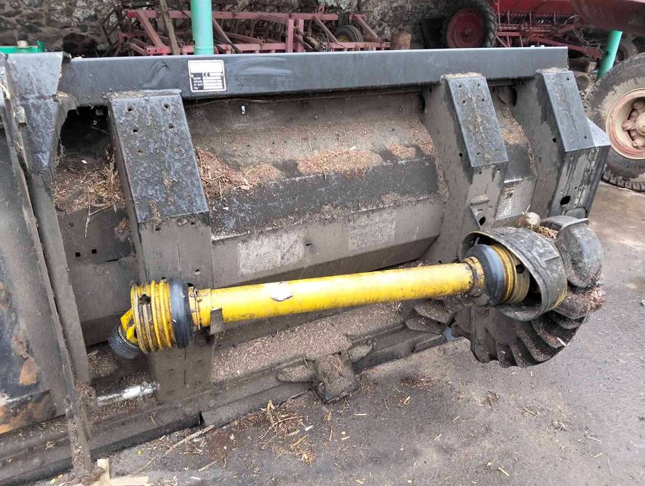 Кукурудзяна жатка Olimac Drago GT