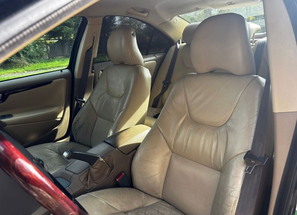 S60 Skóry pamięć kamera cofania bluetooth