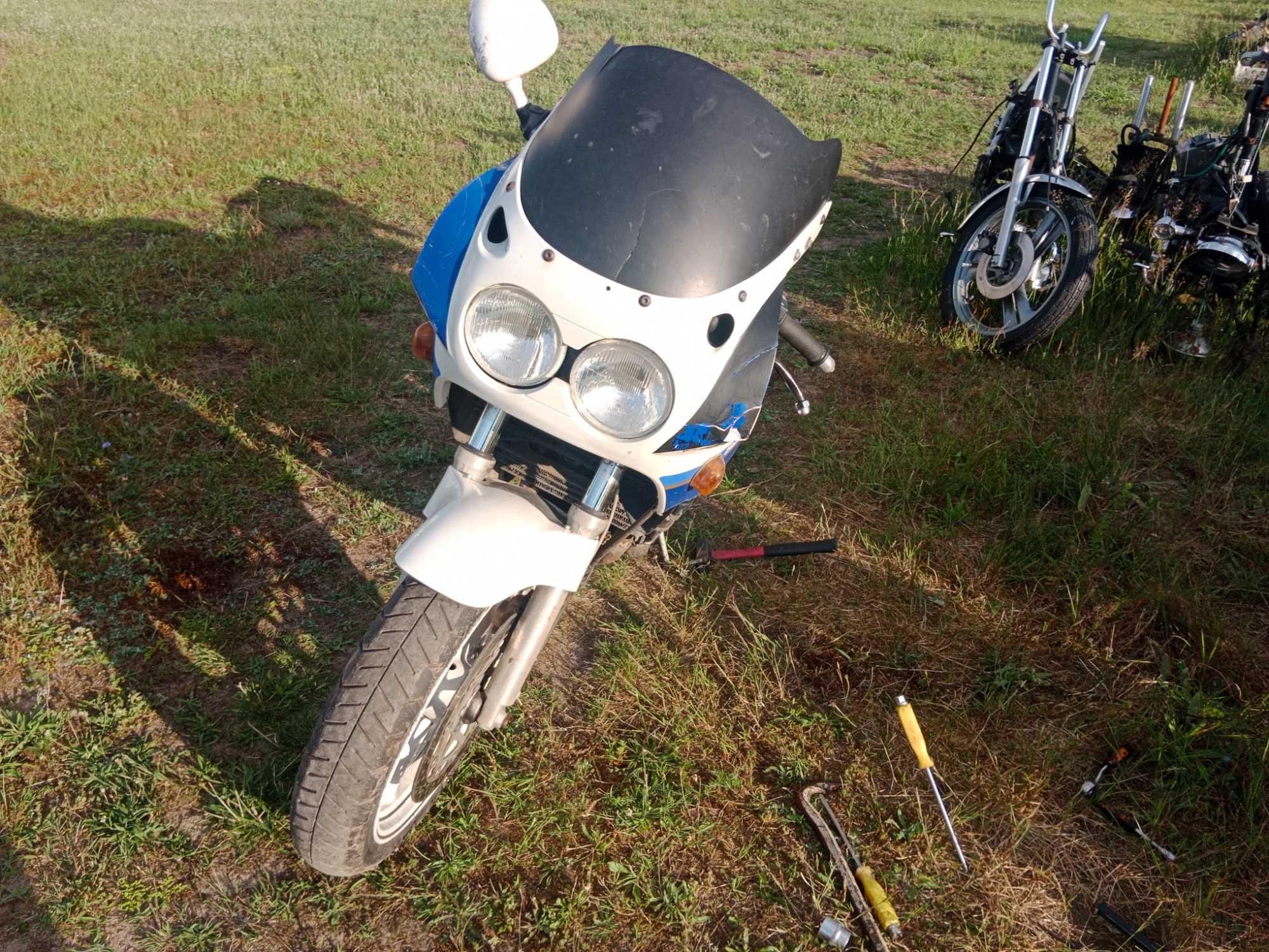 Yamaha fzr1000 fzr 1000 silnik lagi gaźniki felga tarcze moduł części