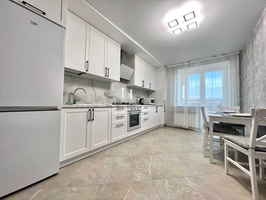 ApartPoltava ПАНОРАМА світлі НОВІ апарт. ЦЕНТР LEDдзеркало,банк.ЧЕК