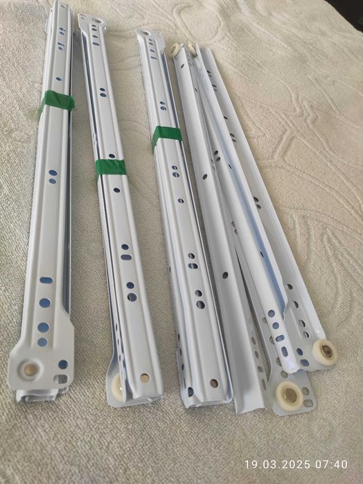 Направляючі для меблів