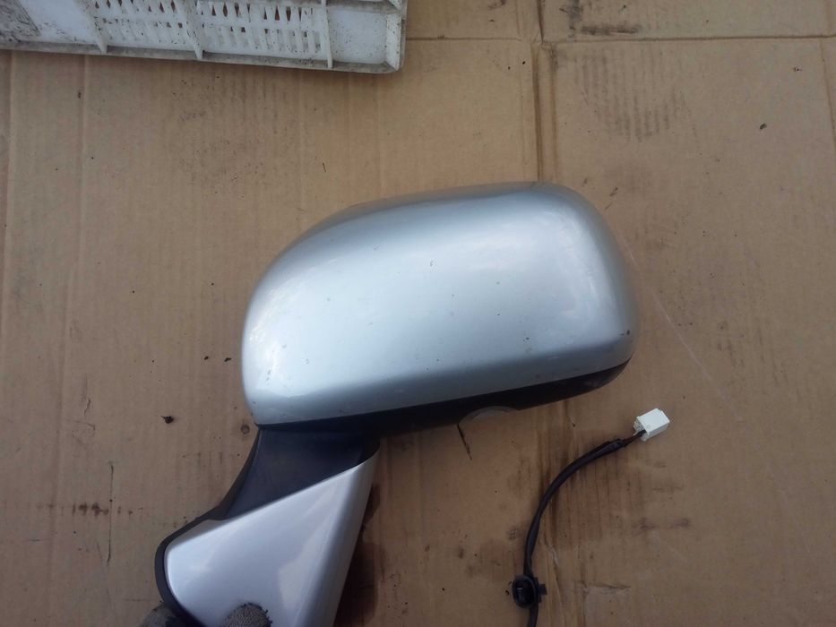 TOYOTA VERSO 09-11 lusterko lewe 7 pin kolor 1F7 srebrne