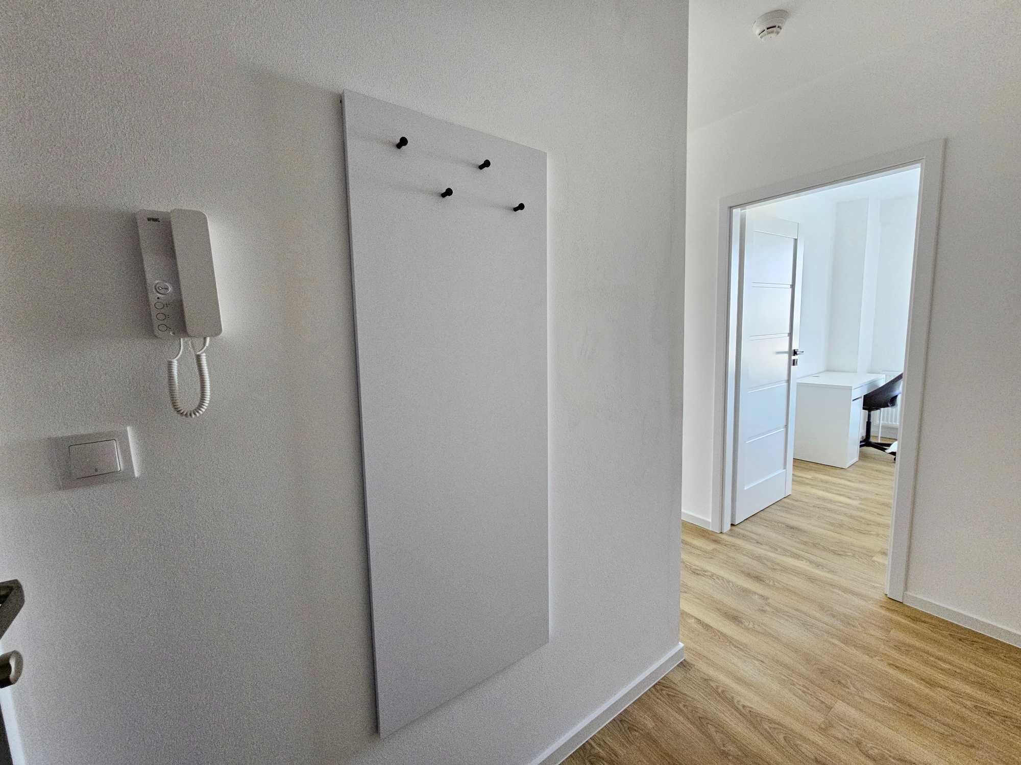 Mieszkanie dla firm - 3 pokoje - umeblowane -bez prowizji
