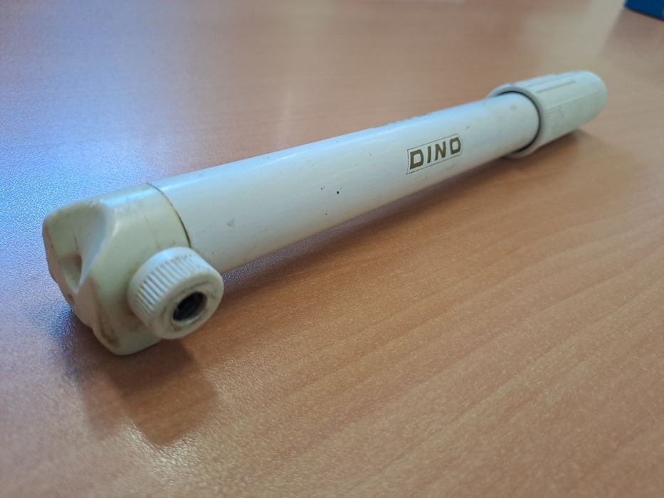 Bomba de ar antiga de bicicleta DINO 27cm