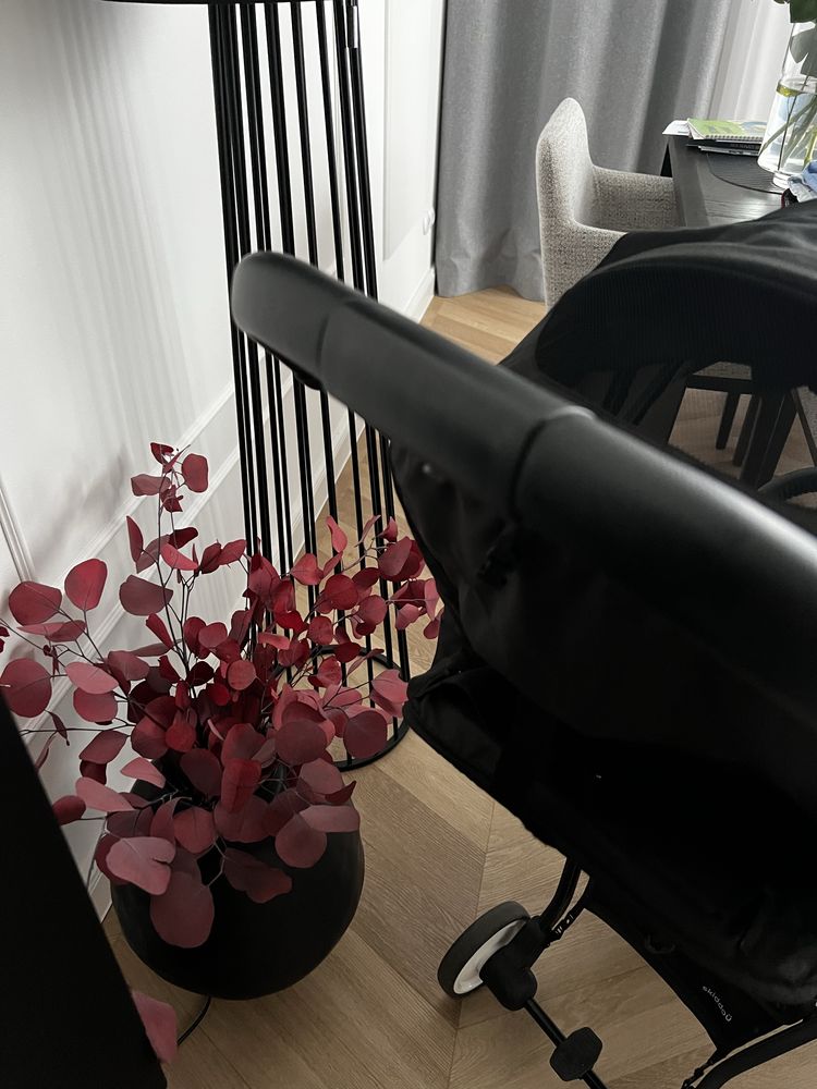 wózek spacerowy Skiddou Espoo Plus stan bardzo dobry czarny
