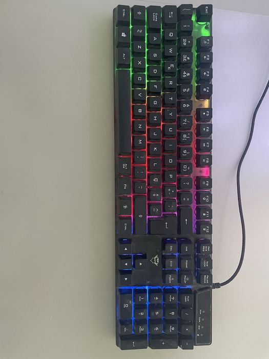 Teclado gtx835 rgb