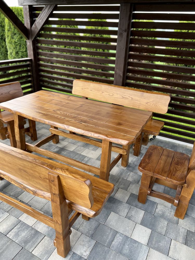 Meble ogrodowe stół ławki i krzesła