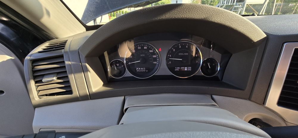 Sprzedam Pilnie./Zamienię Jeep Grand Cherokee Overland Limited na VW C