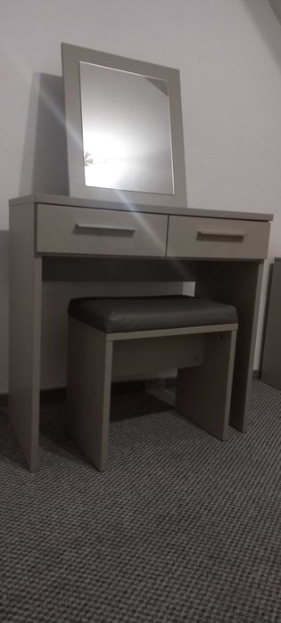 Komplet toaletka komoda