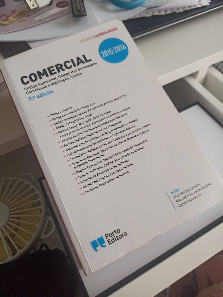 Livro Código comercial 2016