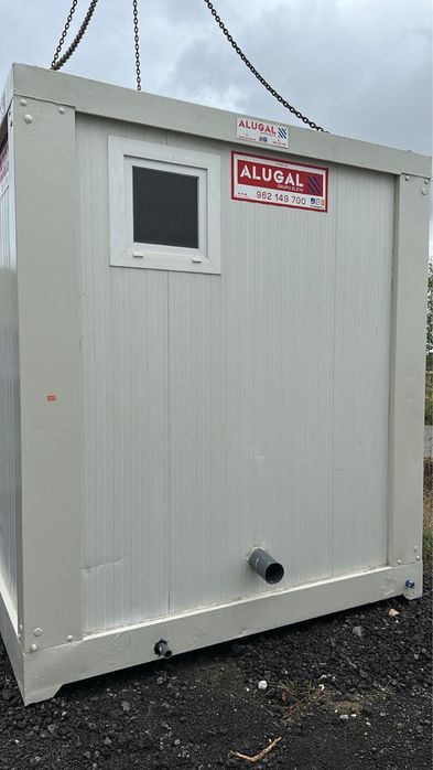 Contentor com sanita e duche